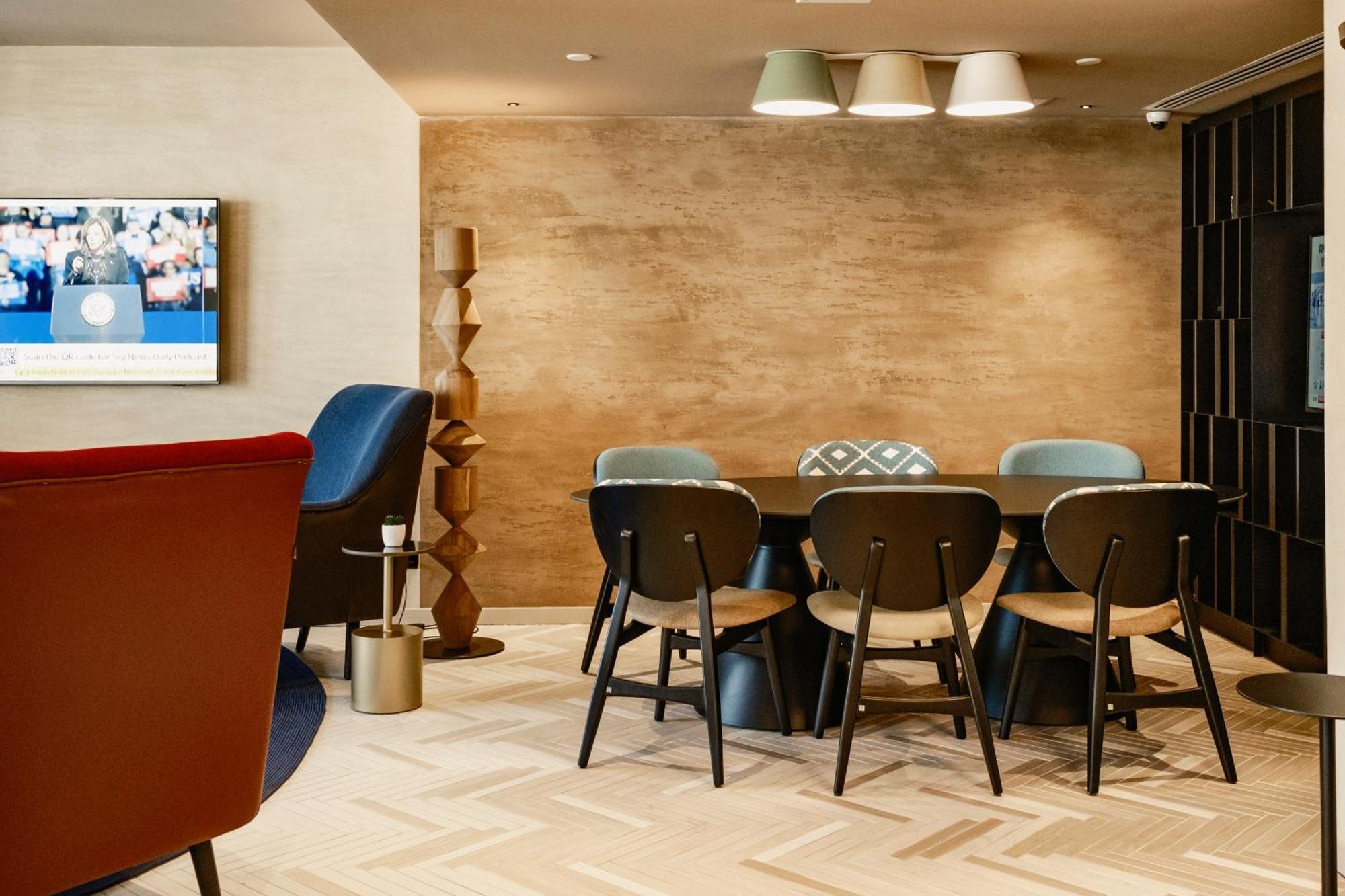 Отель Hyatt Centric Malta Сент Джулианс Экстерьер фото