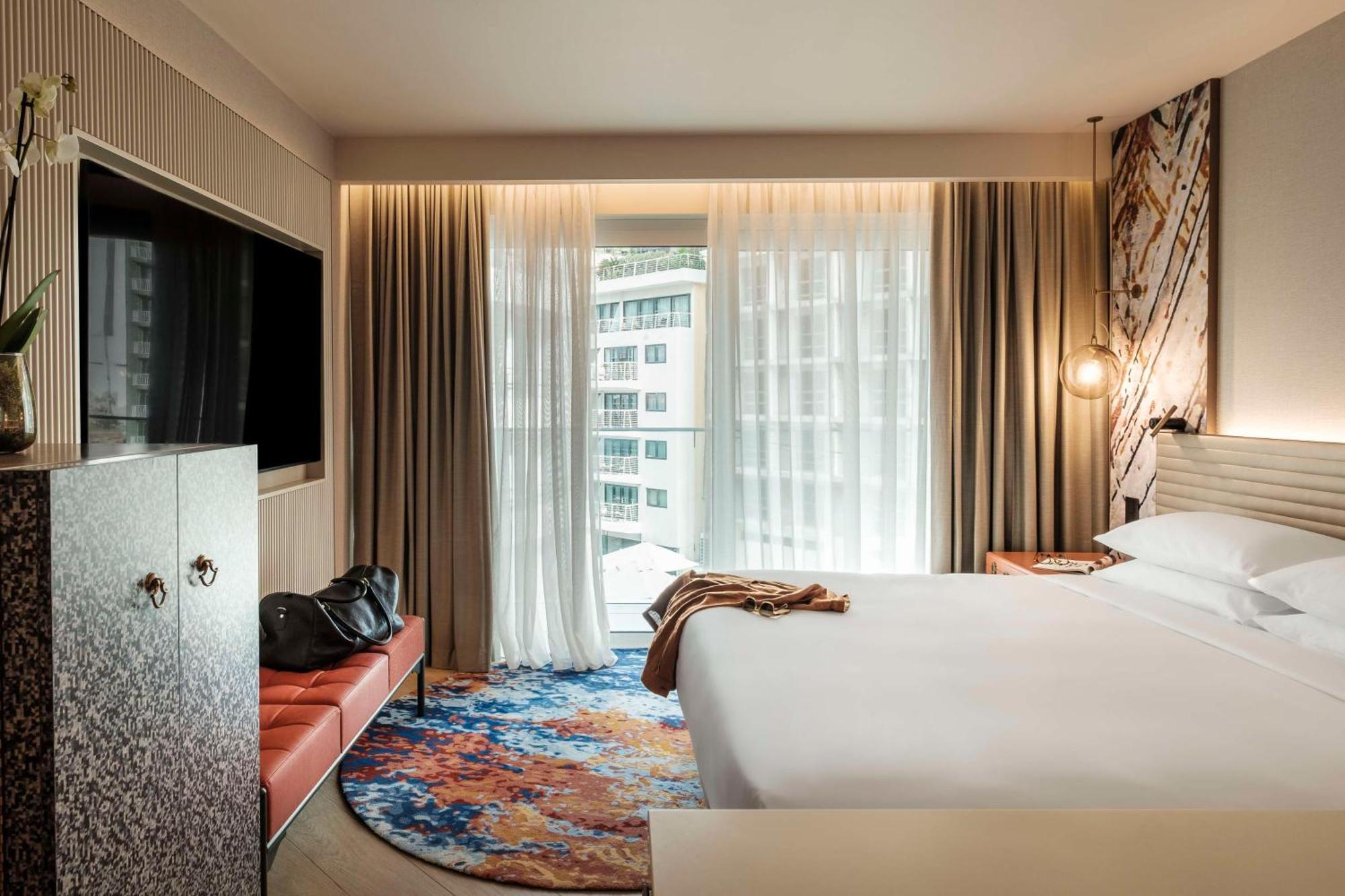 Отель Hyatt Centric Malta Сент Джулианс Экстерьер фото